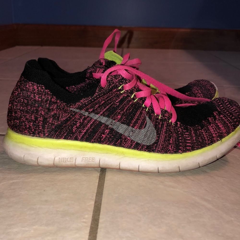 Girls Nike Tennis Shoes